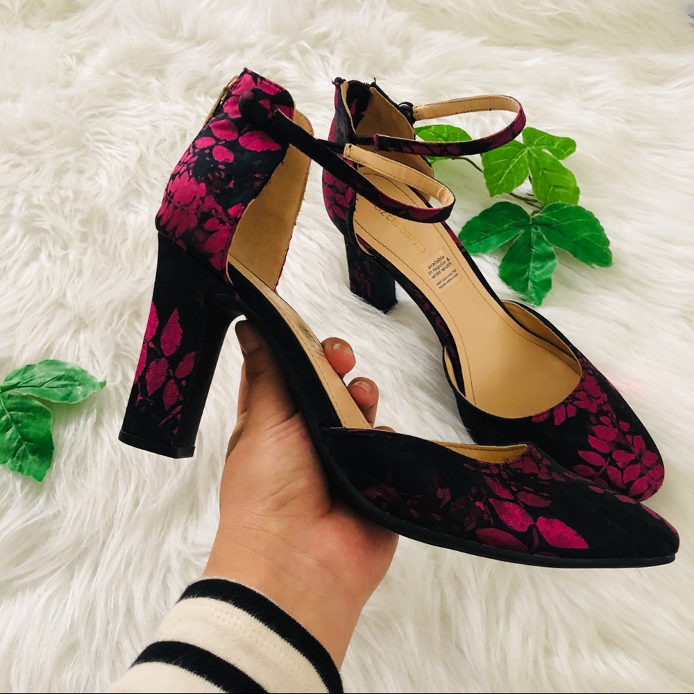 Liz Claiborne Floral Heels
